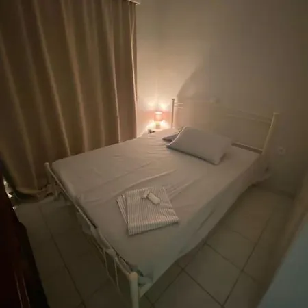 Handra Seaview Apartment